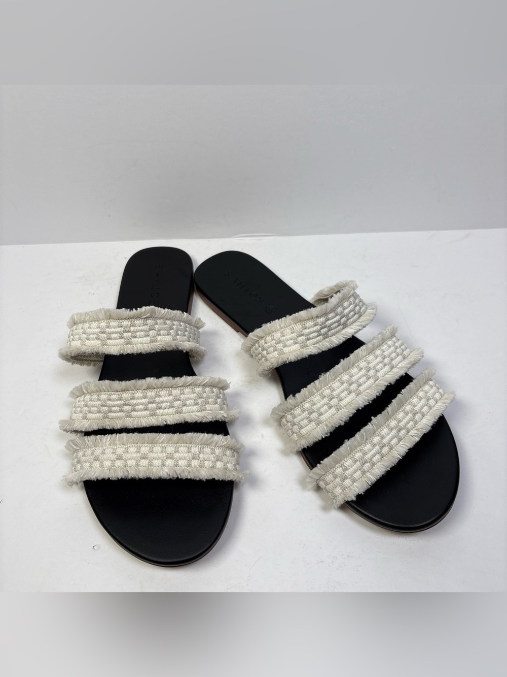ROTHY'S Sea Shell Triple Band Fringe Sandal White Slide Size 9